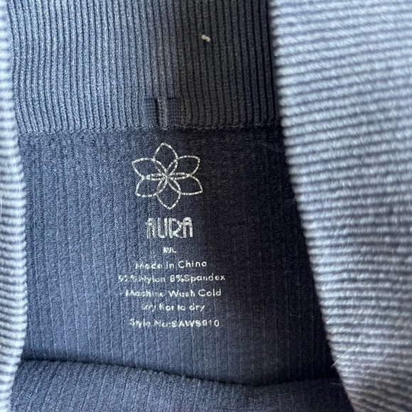 Aura Grey Ribbed Shorts - Picture 2 of 3